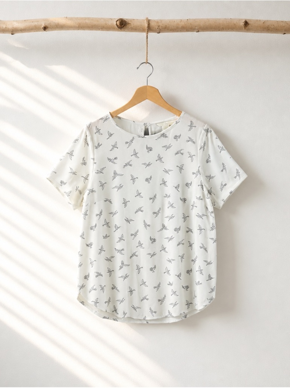 H&M white Short Sleeve Top with Gray Bird Print